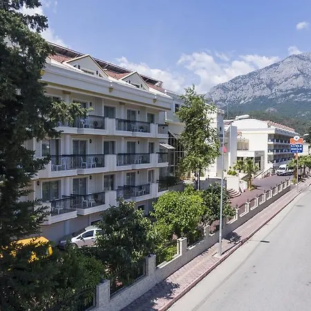 Dream Hotel 4*